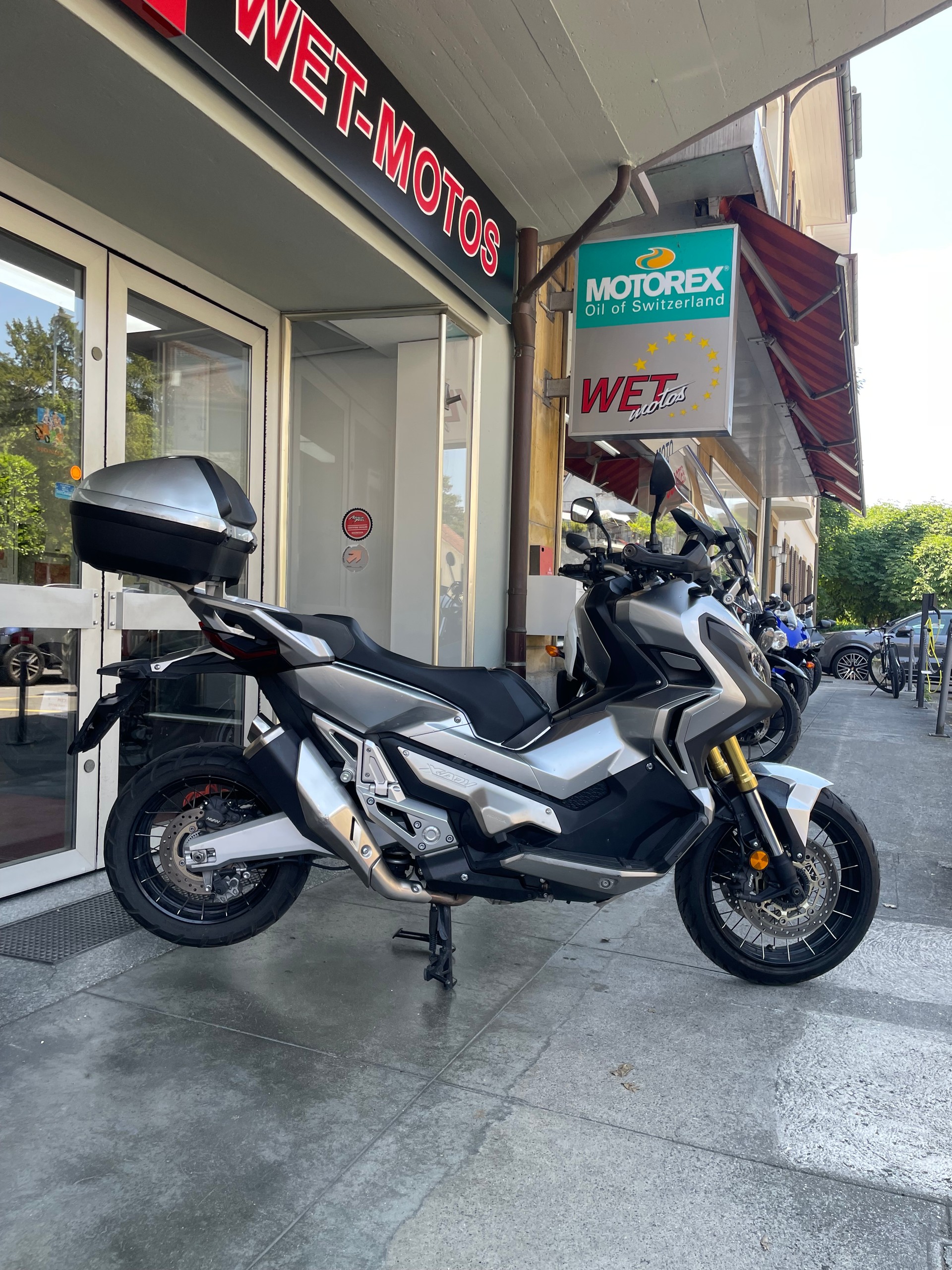 HONDA X-ADV 750 ABS-image-1