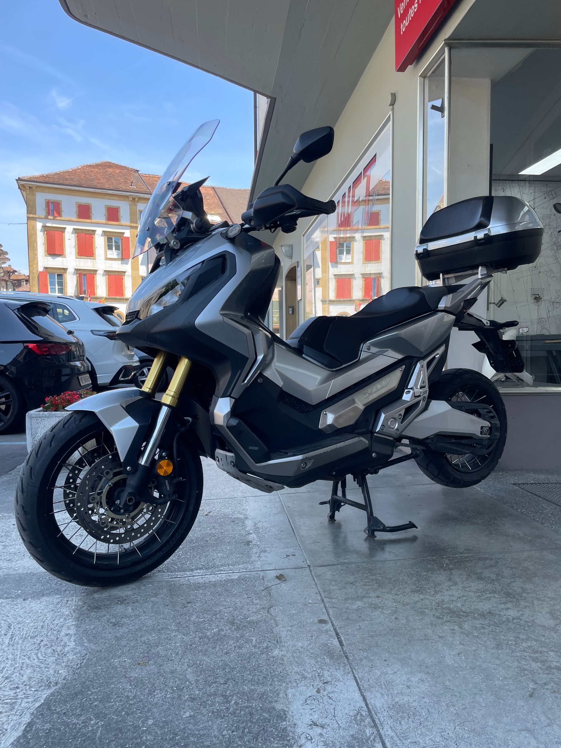 HONDA X-ADV 750 ABS-image-2