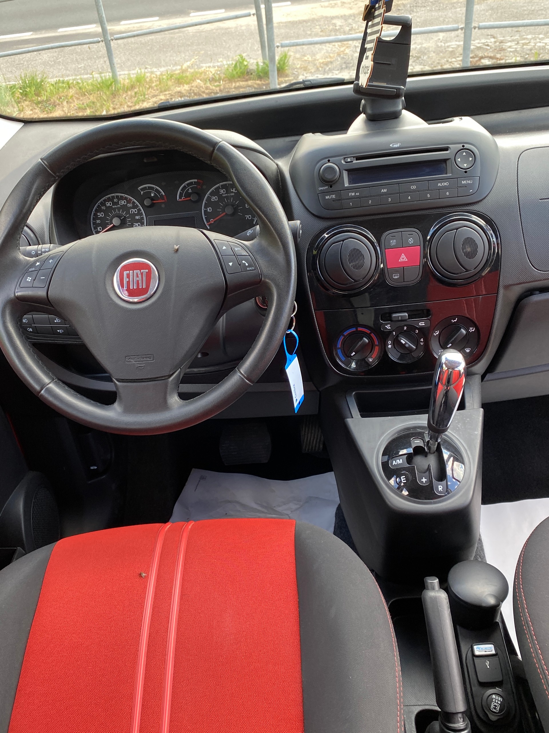 FIAT Qubo 1.3 JTD Dynamic Dualogic-image-7
