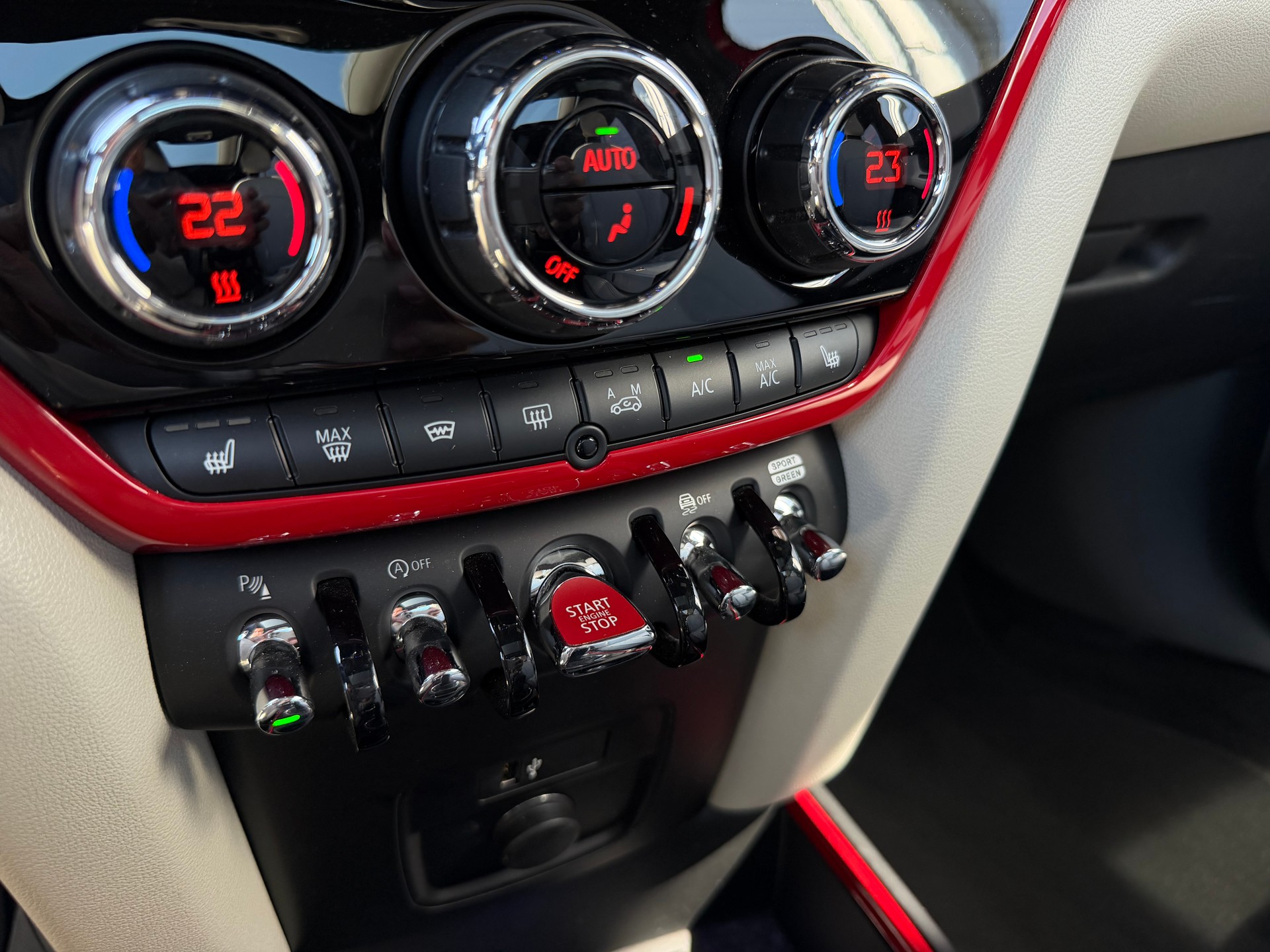 MINI Countryman John Cooper Works ALL4 Steptronic-image-21