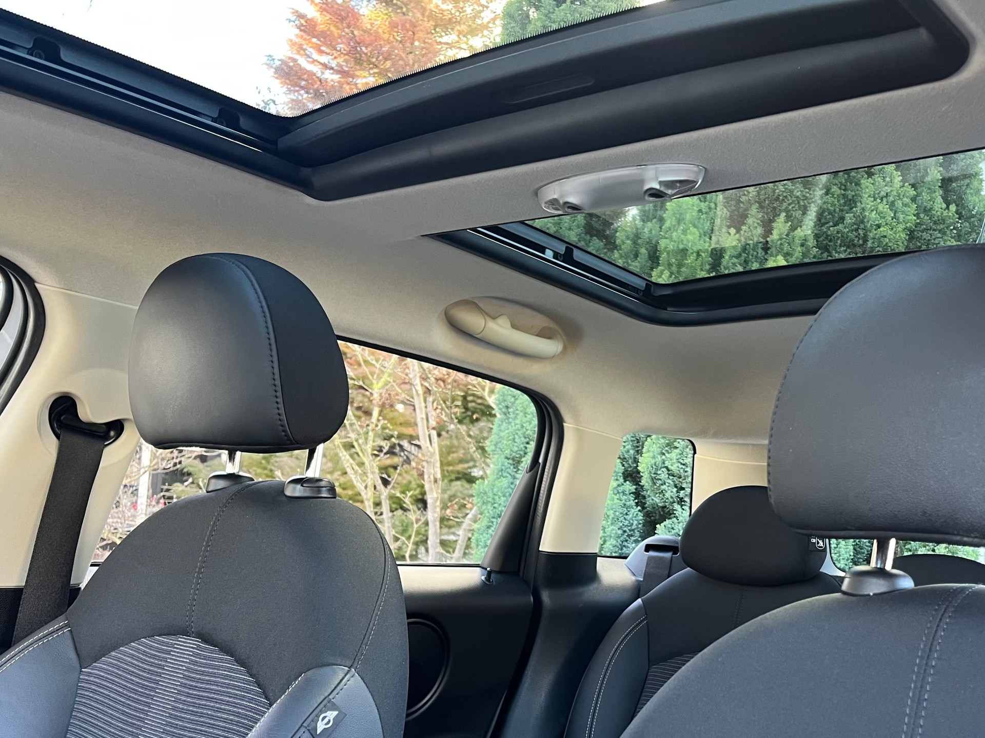 MINI Countryman Cooper S ALL4 Steptronic 4x4 *Top-Zustand*Automat*Servicegepflegt*-image-11