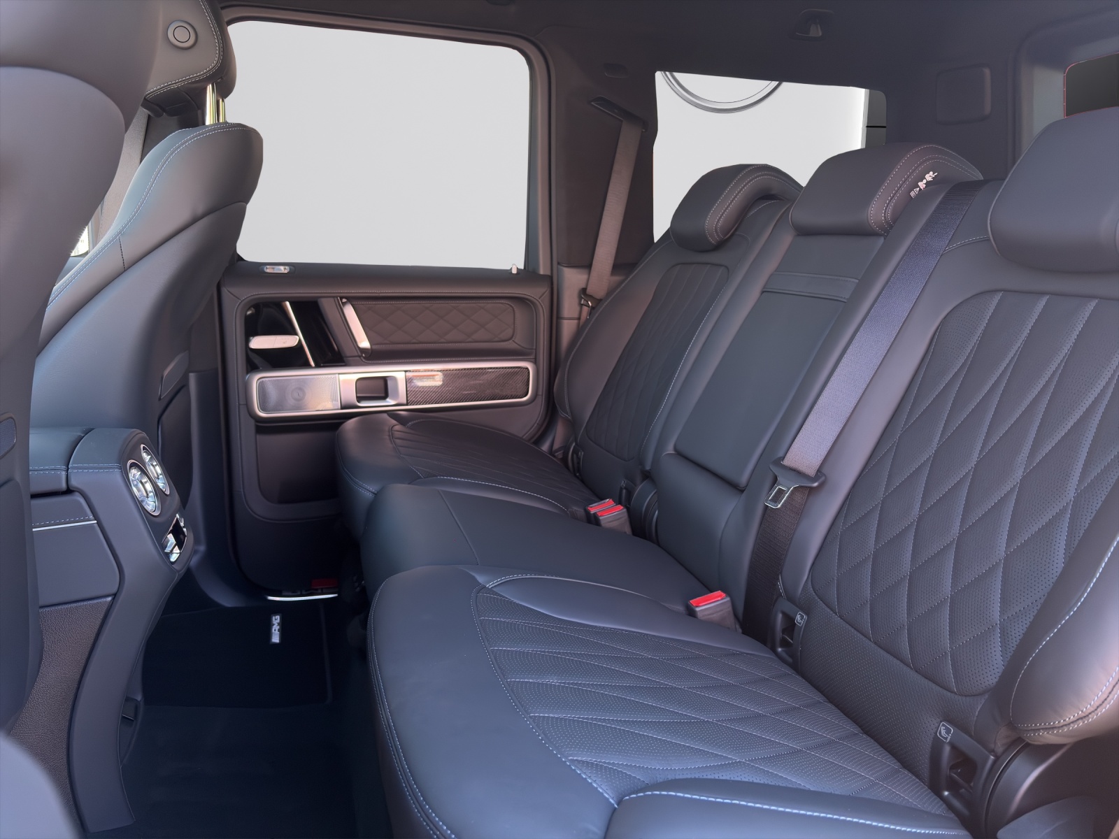 MERCEDES-BENZ G 63 AMG 9G-Tronic-image-9