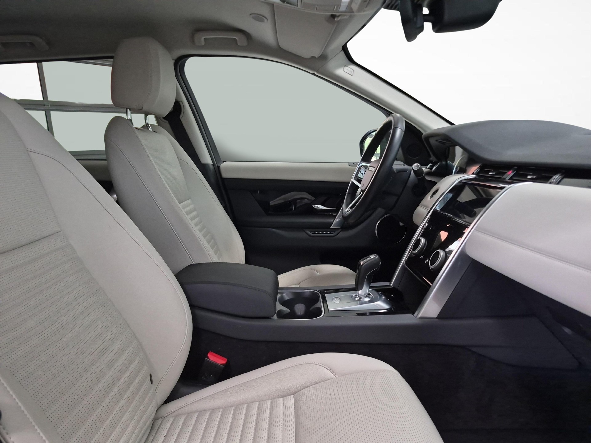 LAND ROVER Discovery Sport 1.5 T 300e SE-image-9