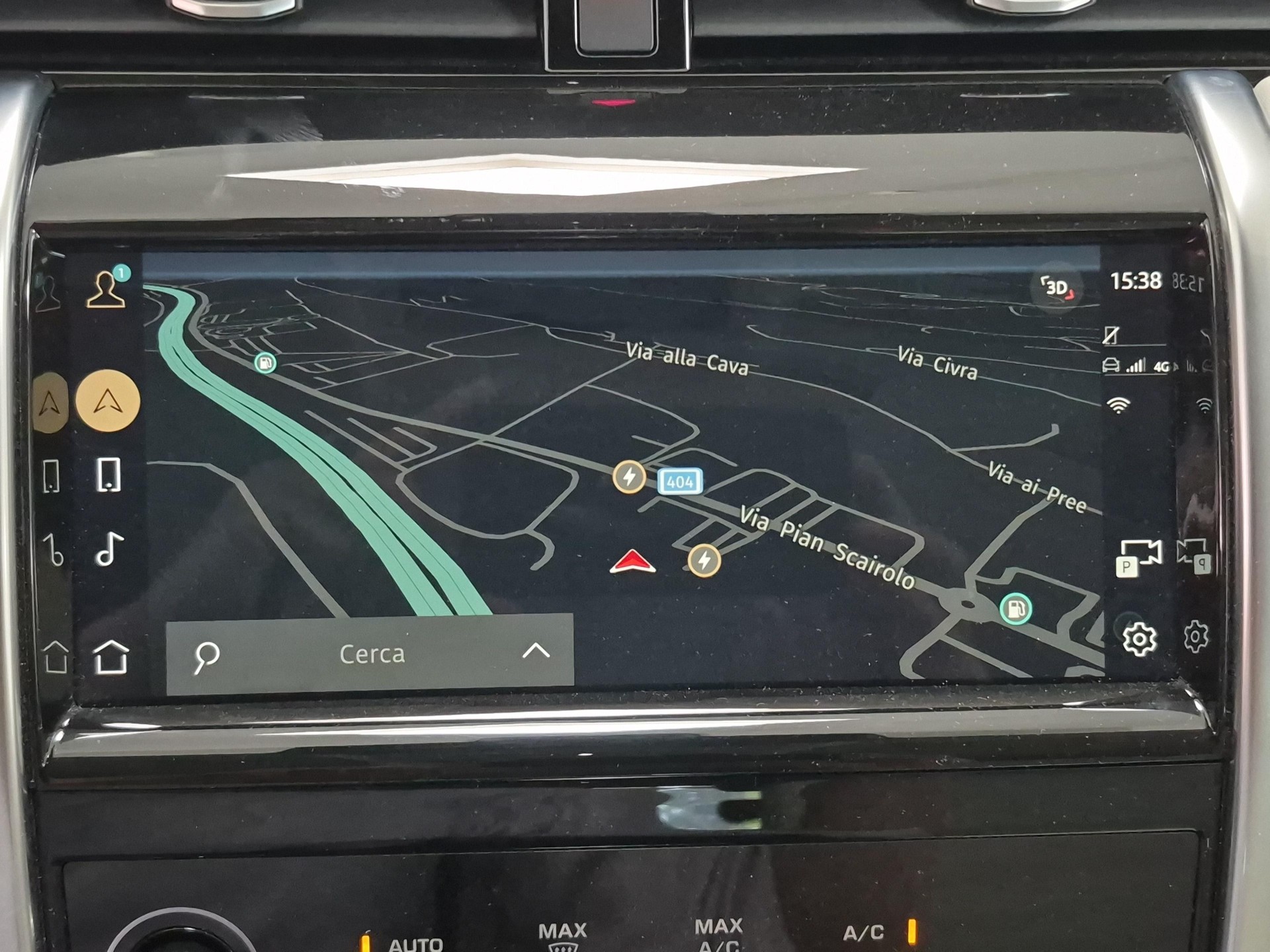 LAND ROVER Discovery Sport 1.5 T 300e SE-image-12
