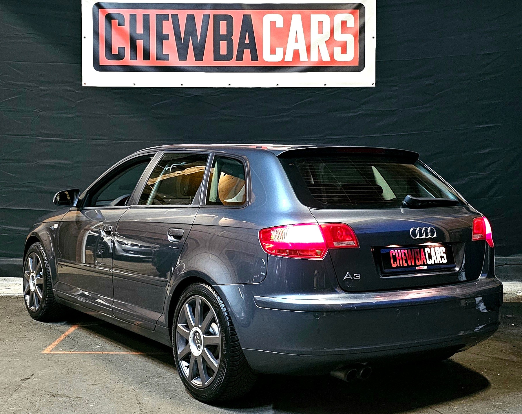 AUDI A3 Sportback 3.2 V6 Ambition quattro-image-8