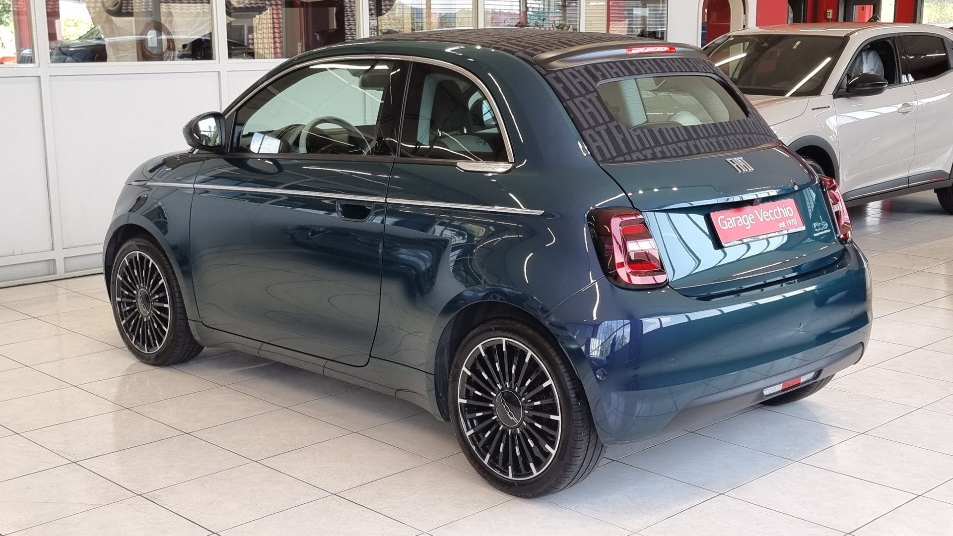 FIAT 500 Cabrio La Prima-image-5
