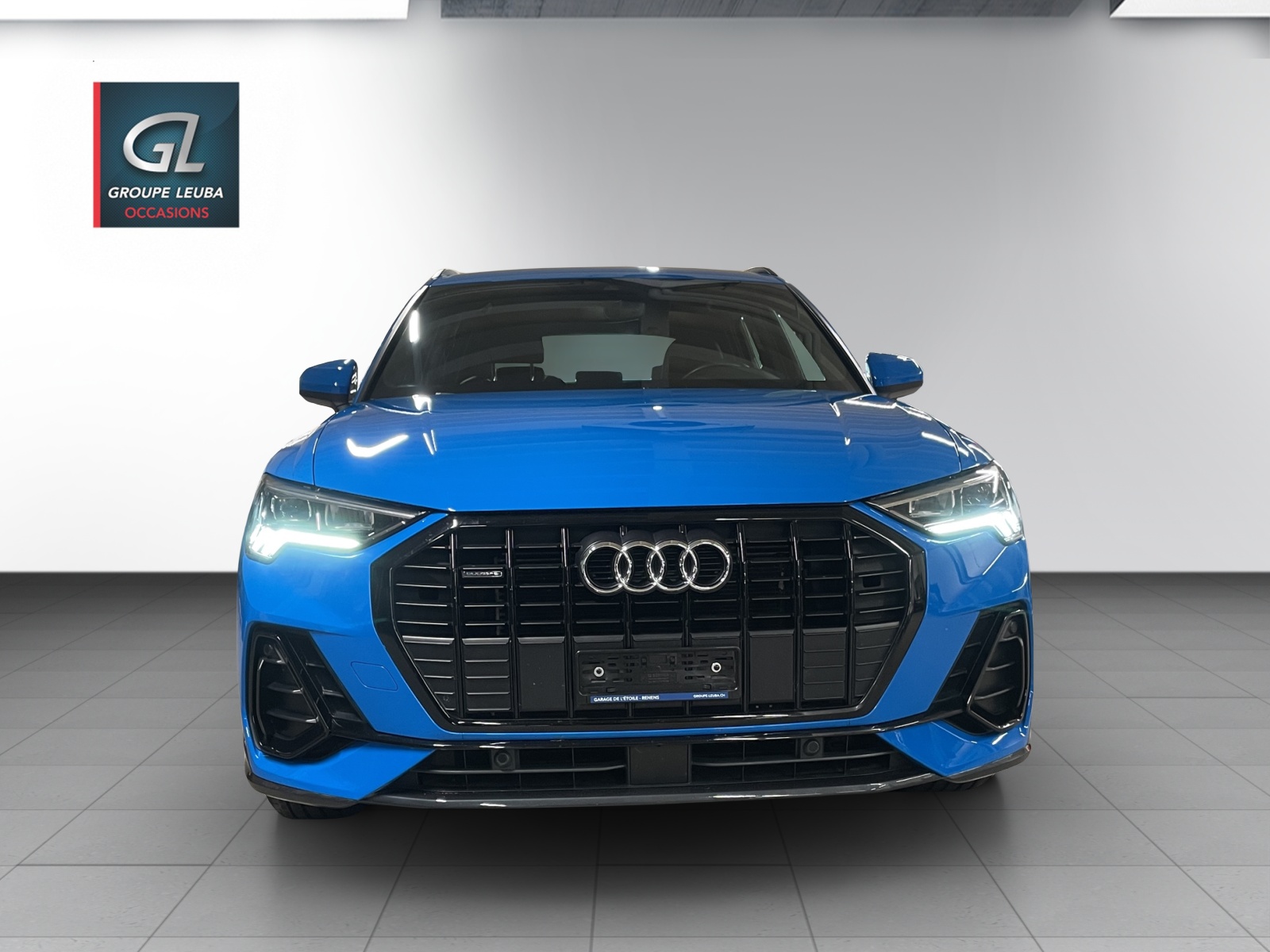 AUDI Q3 40 TFSI S line quattro-showroom-element-1