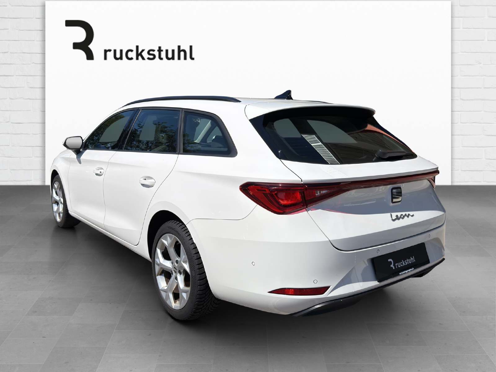 SEAT Leon ST 2.0 TDI Style DSG-showroom-element-3