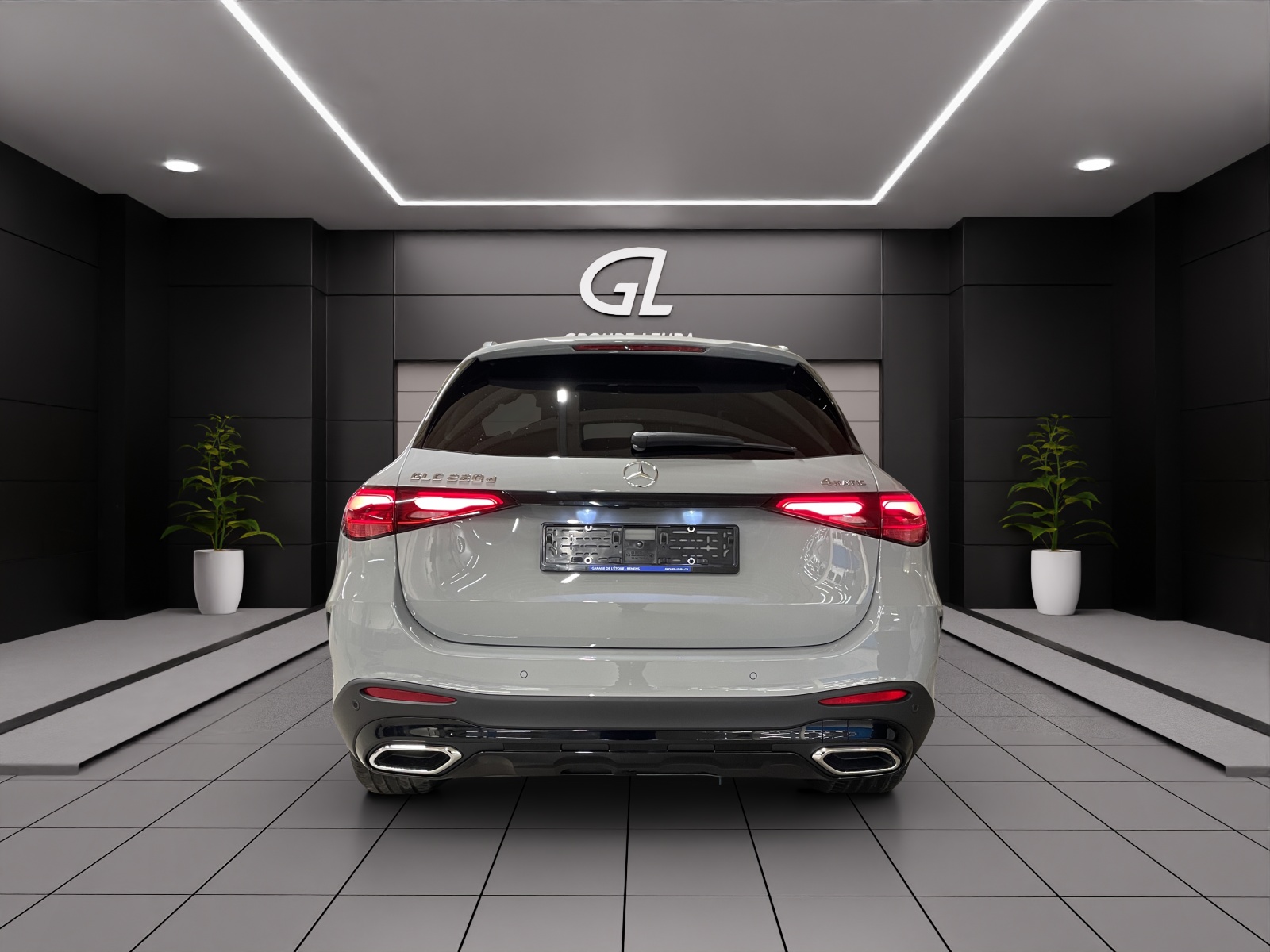 MERCEDES-BENZ GLC 220 d 4Matic 9G-Tronic-image-4