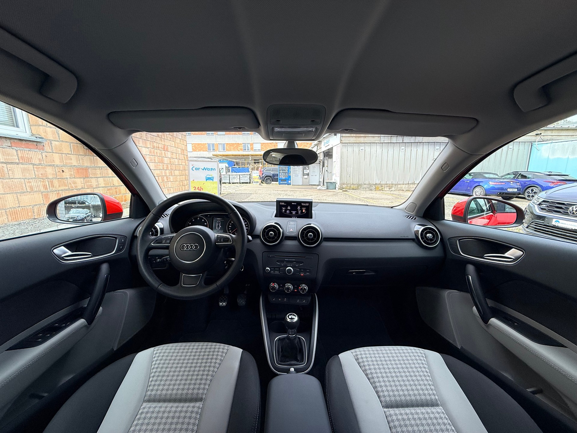 AUDI A1 Sportback 1.4 TFSI Attraction aus 1. Hand-image-10