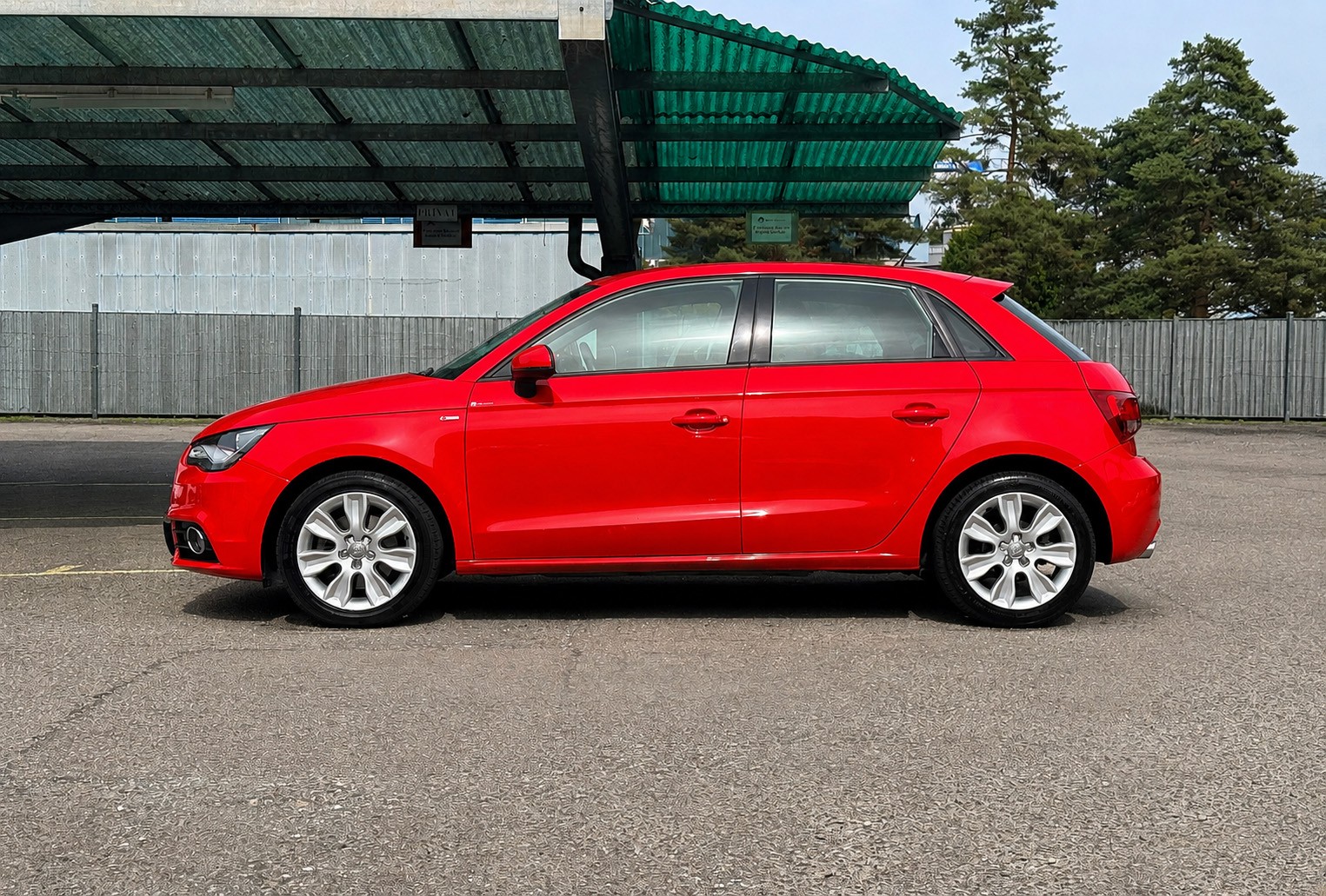 AUDI A1 Sportback 1.4 TFSI Attraction aus 1. Hand-showroom-element-2