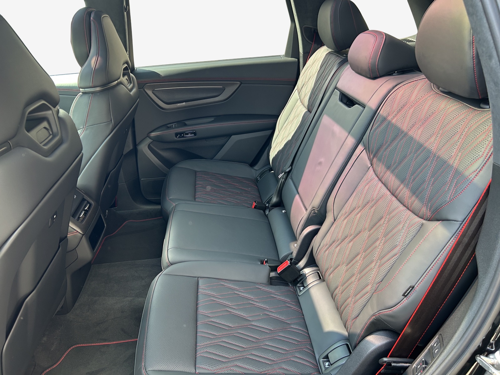AUDI Q7 SUV TDI quattro 220 kW-image-11