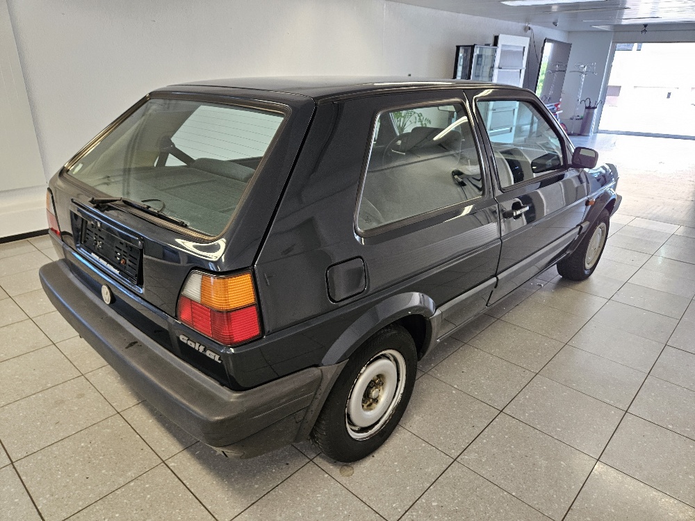 VW Golf 1800 CL-image-4