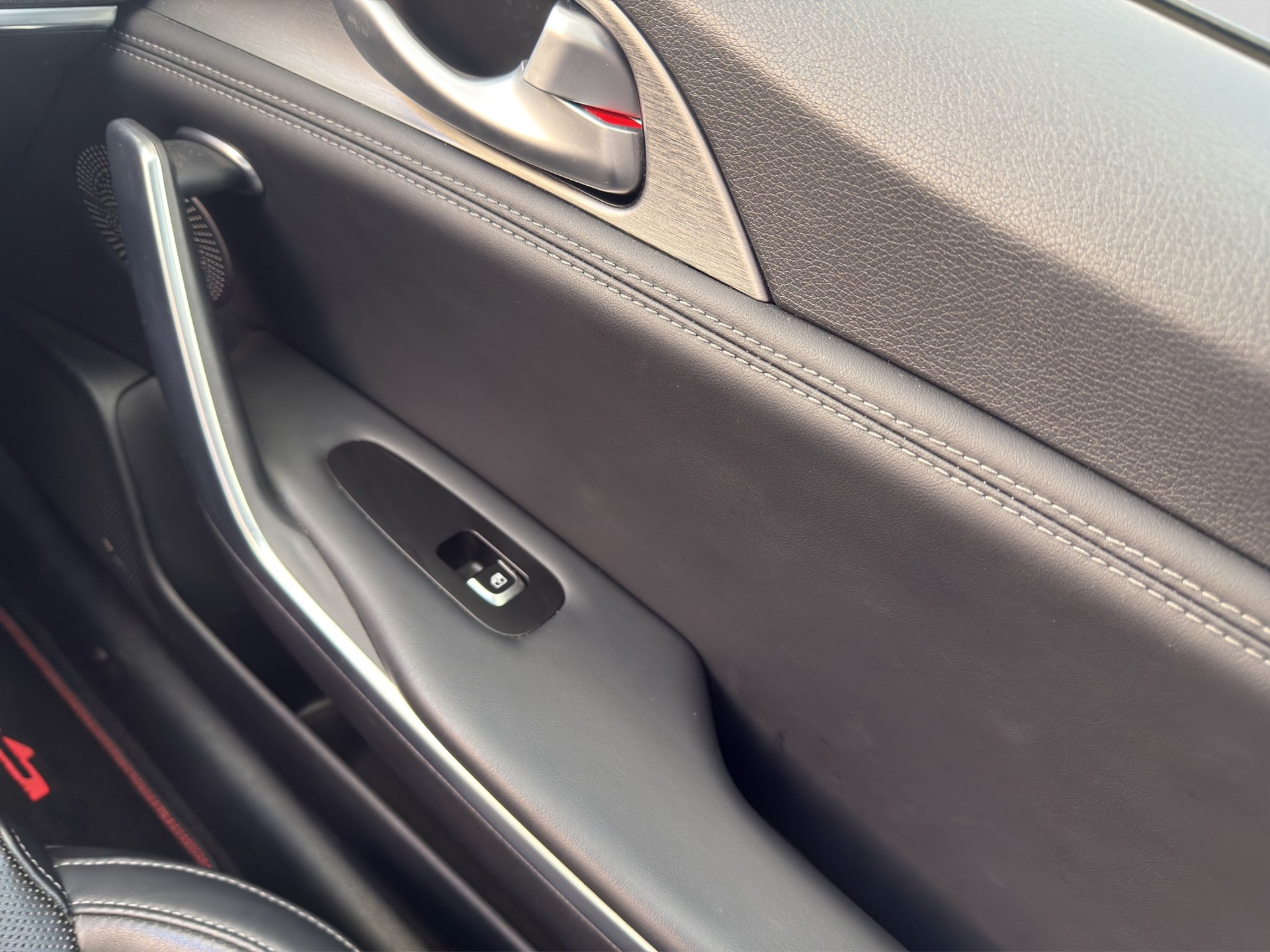 KIA Stinger 3.3 T-GDi GT AWD-image-18