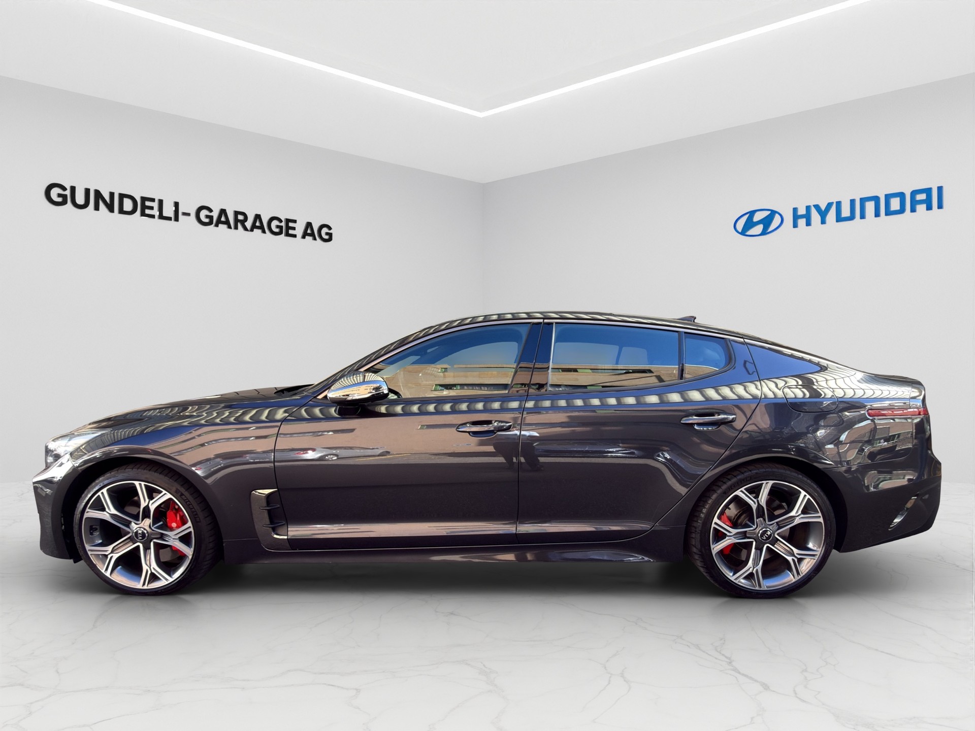 KIA Stinger 3.3 T-GDi GT AWD-showroom-element-2