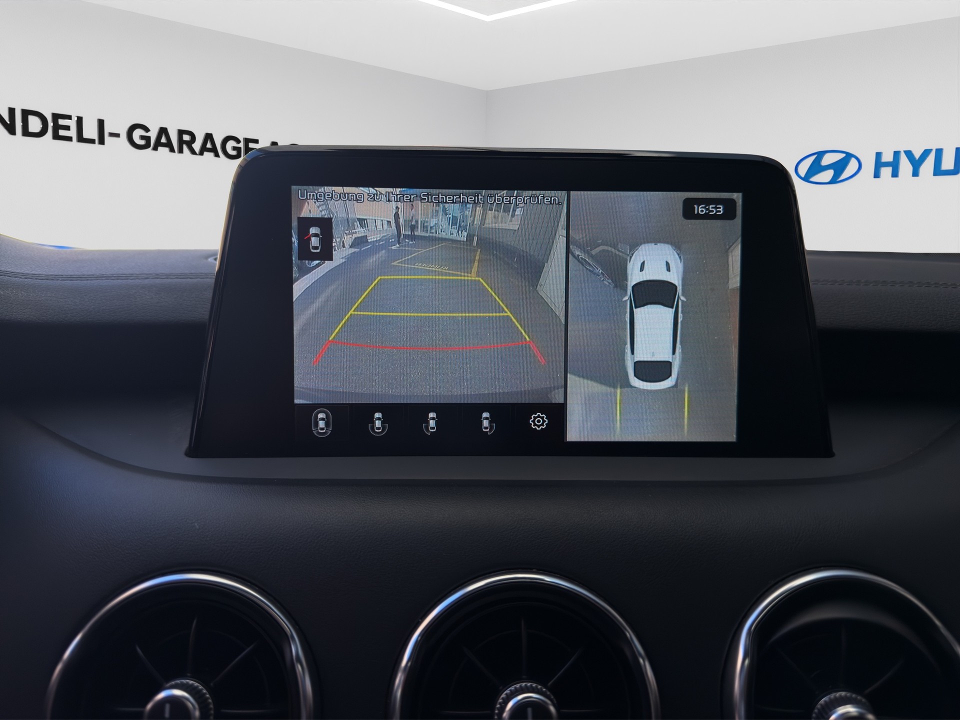 KIA Stinger 3.3 T-GDi GT AWD-image-24