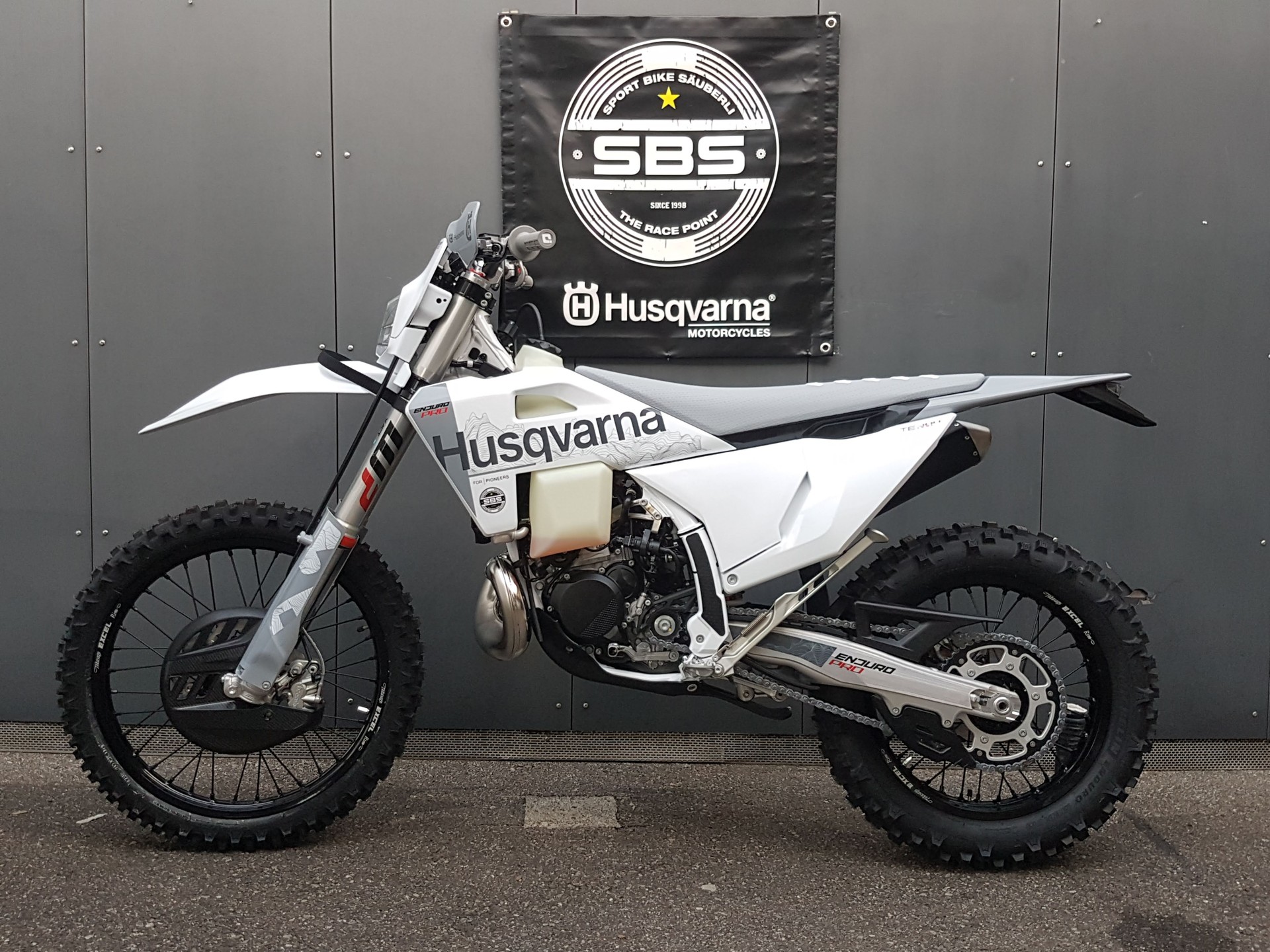 HUSQVARNA 300 i TE Pro 2T-image-1
