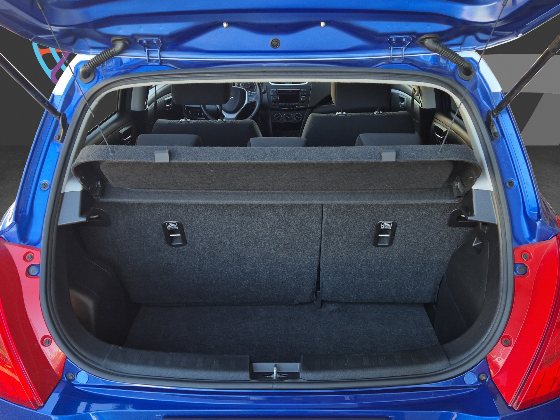 SUZUKI Swift 1.2i 16V Unico 4x4-image-9