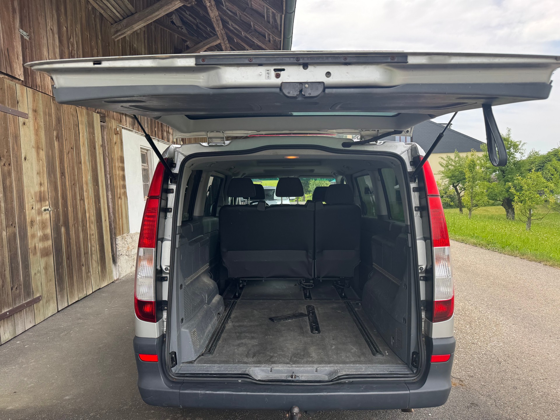 MERCEDES-BENZ Vito 115 CDI EL-image-18
