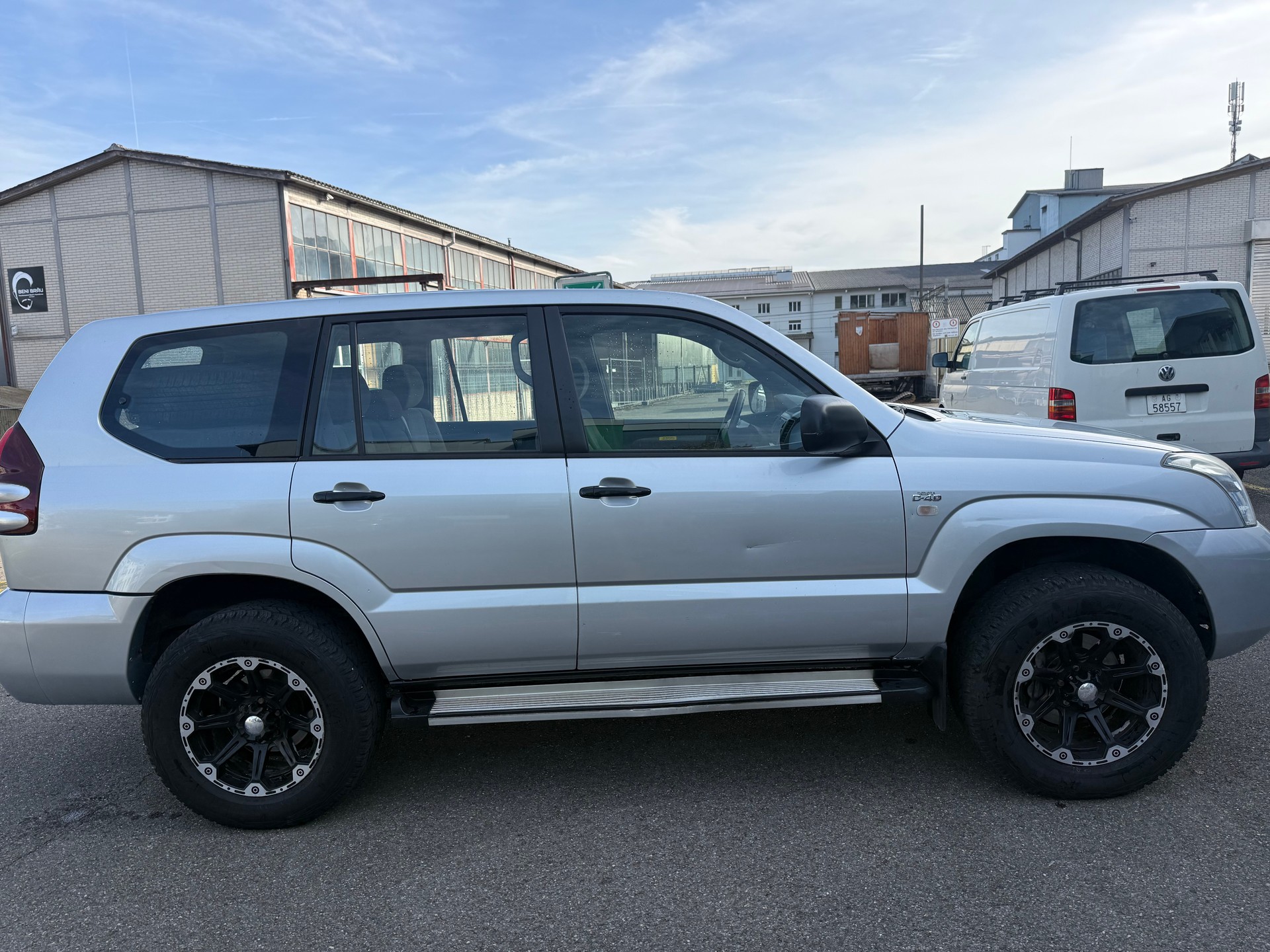 TOYOTA Land Cruiser 3.0 TD Linea Terra-image-3