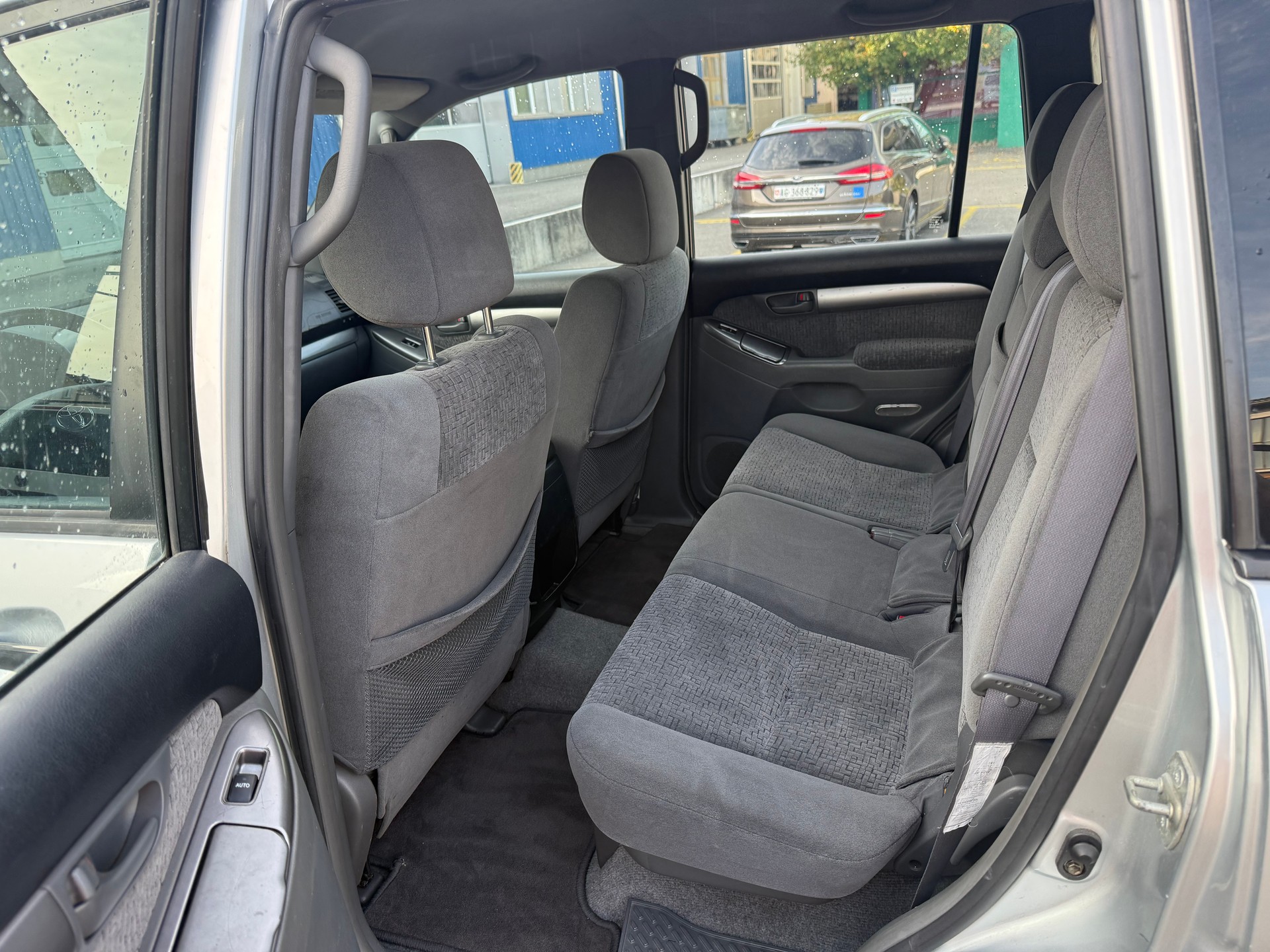 TOYOTA Land Cruiser 3.0 TD Linea Terra-image-12