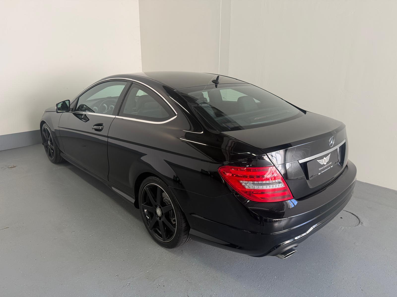 MERCEDES-BENZ C 180 Coupé 7G-Tronic-image-8