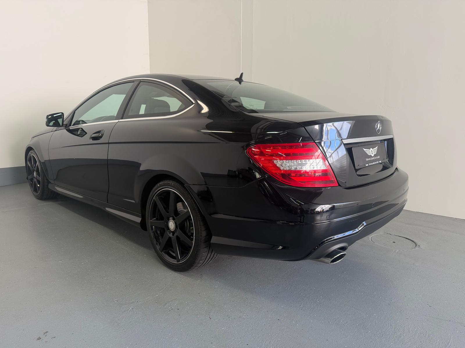 MERCEDES-BENZ C 180 Coupé 7G-Tronic-image-9