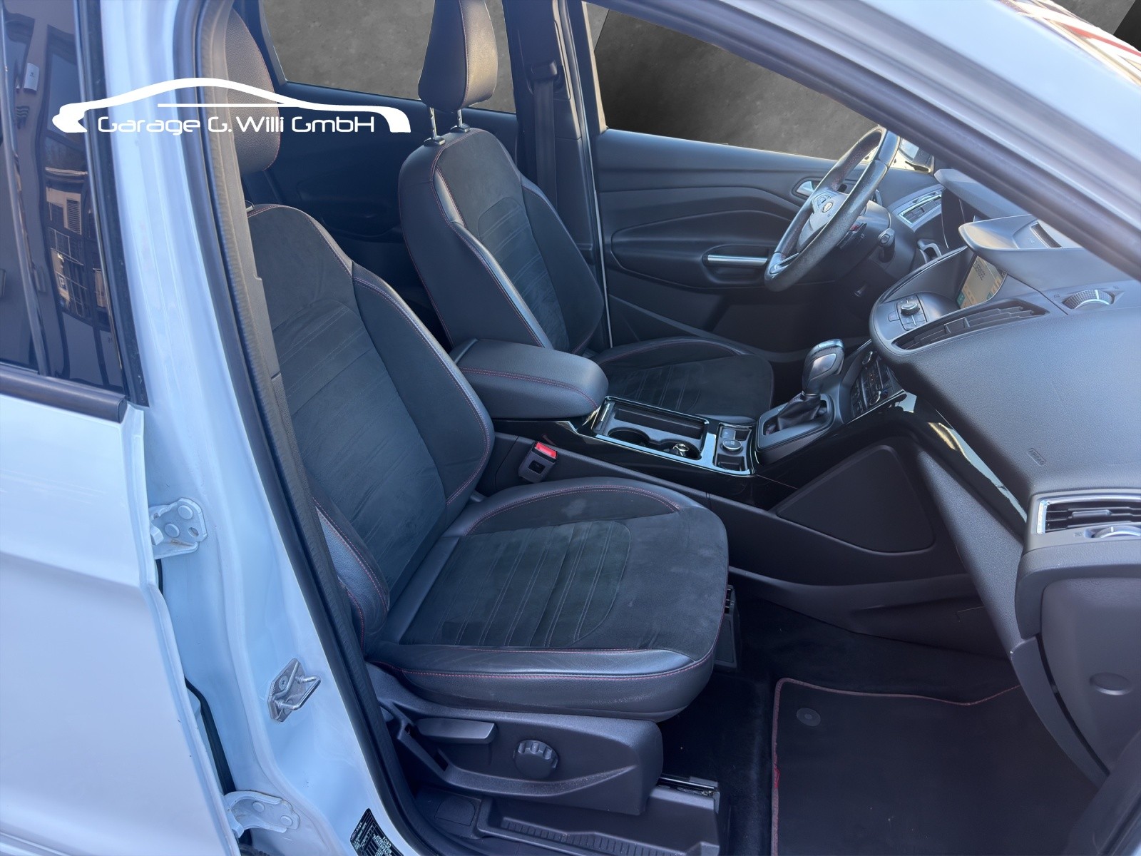 FORD Kuga 1.5 SCTi ST Line High 4WD Automatic-image-18