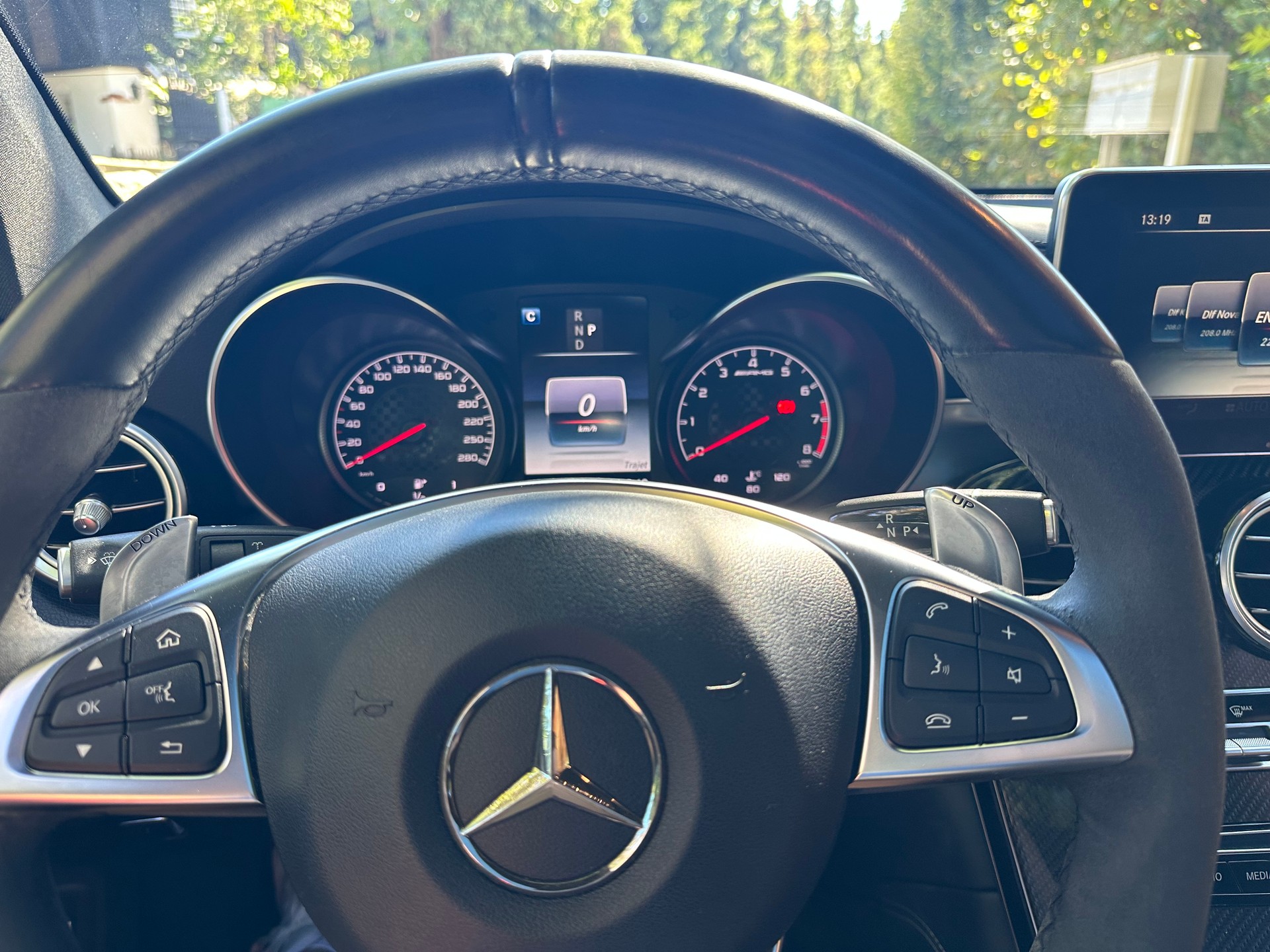 MERCEDES-BENZ GLC 43 AMG 4m-image-11