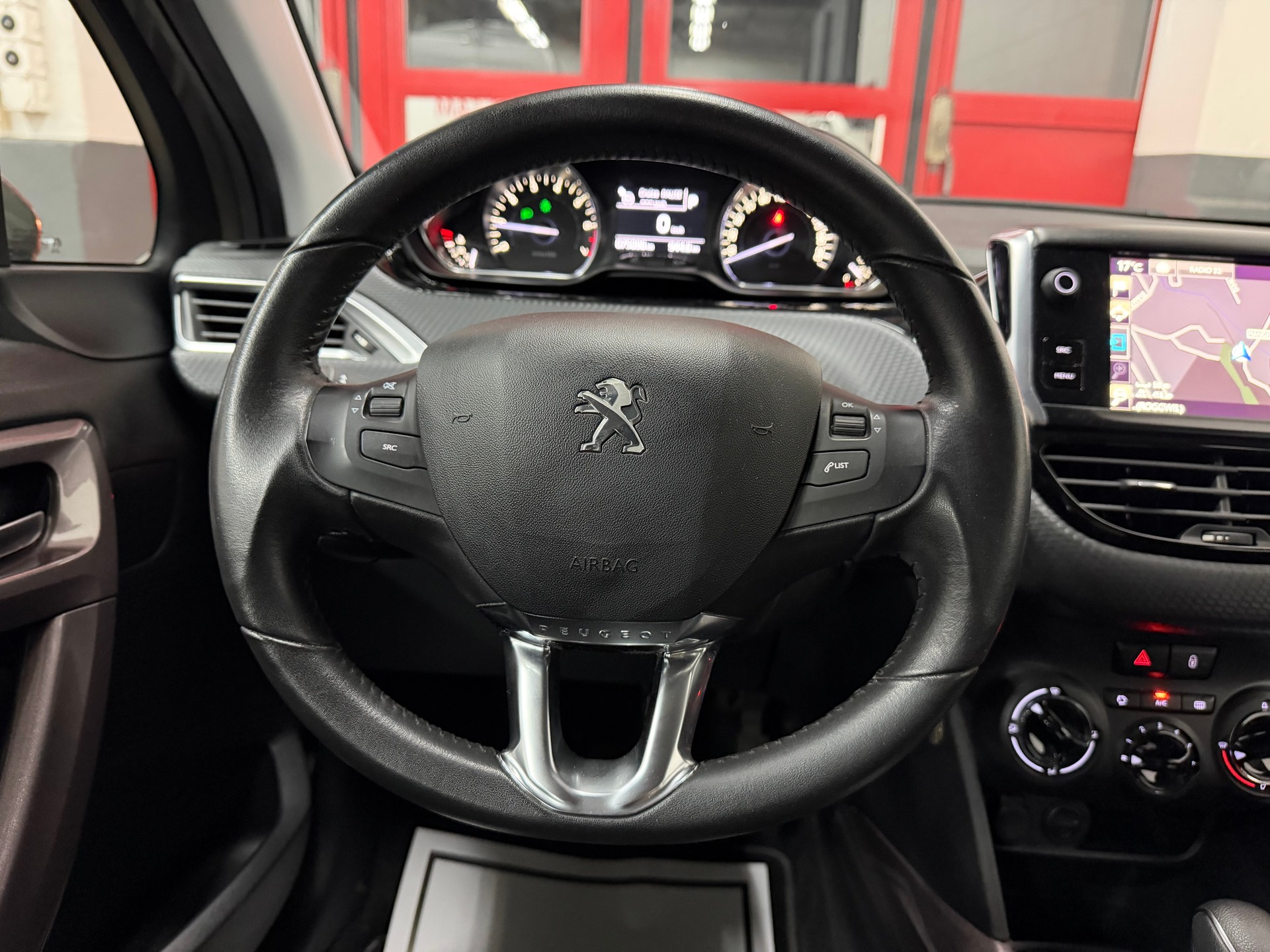 PEUGEOT 2008 1.2 PureTech Active EAT6 //NEU AB MFK!-image-9