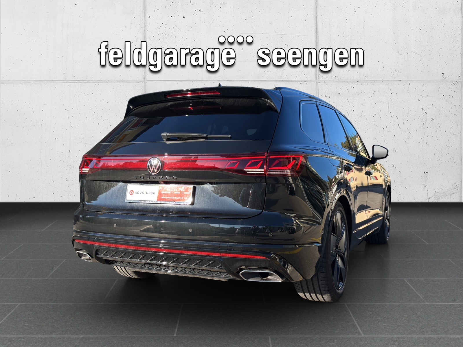 VW New Touareg 3.0 TDI R-Line Tiptronic mit AHK, Luftfahrwek, Allradlenkung & Winterräder-image-4