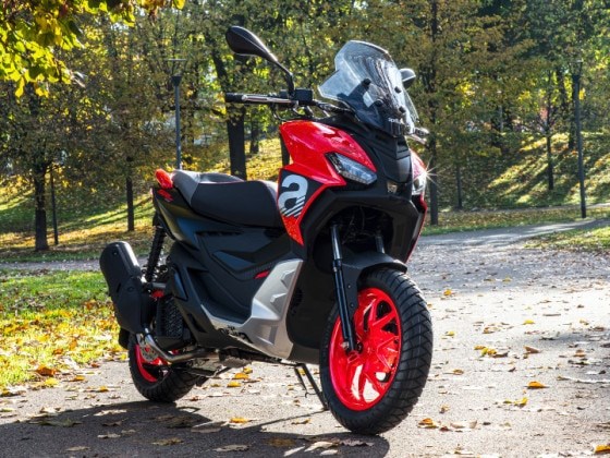 APRILIA SR 125-showroom-element-1