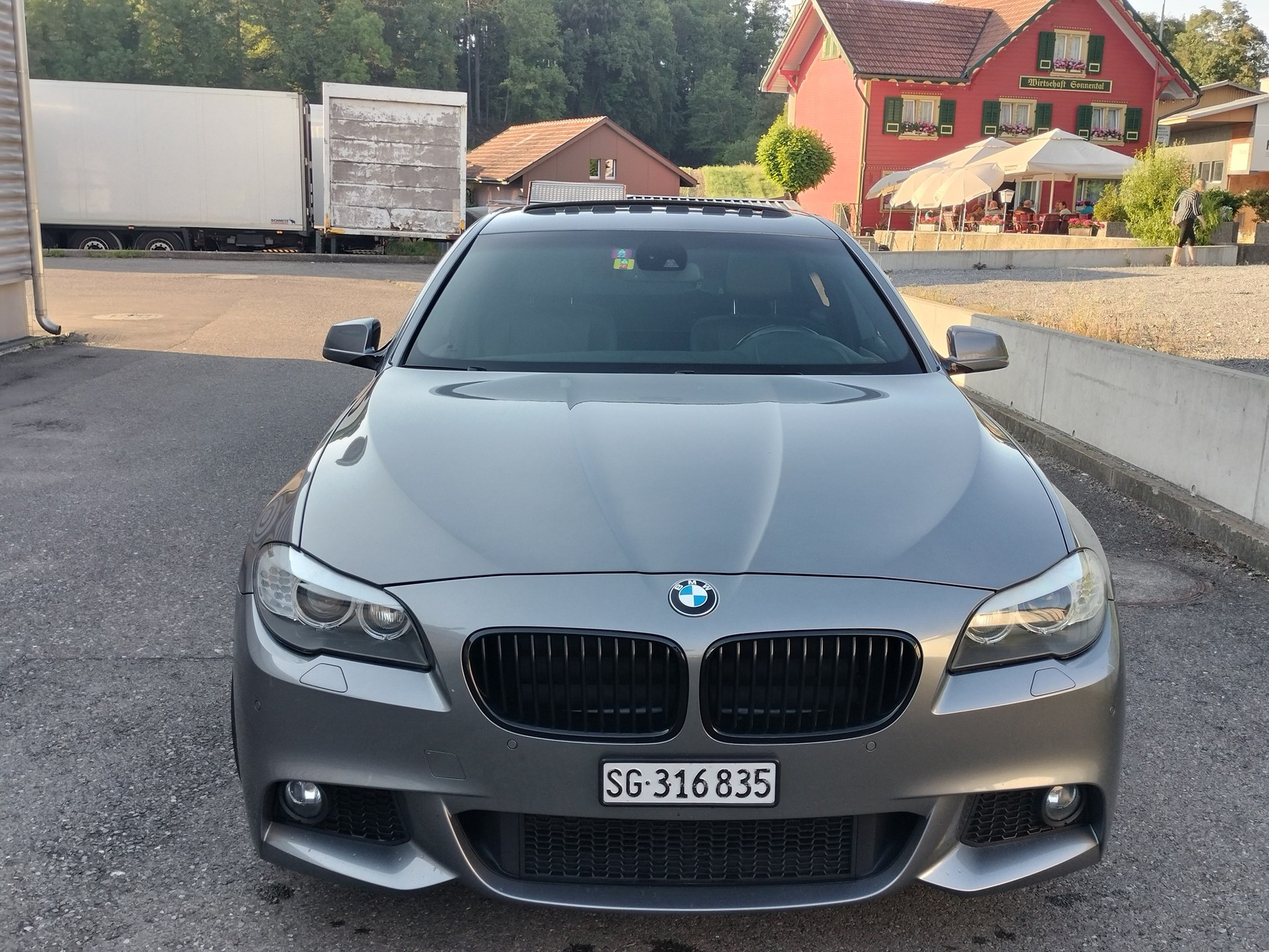 BMW 525d-image-6