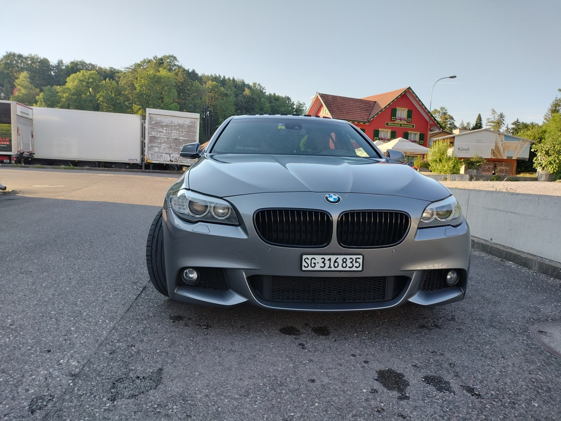 BMW 525d-image-12