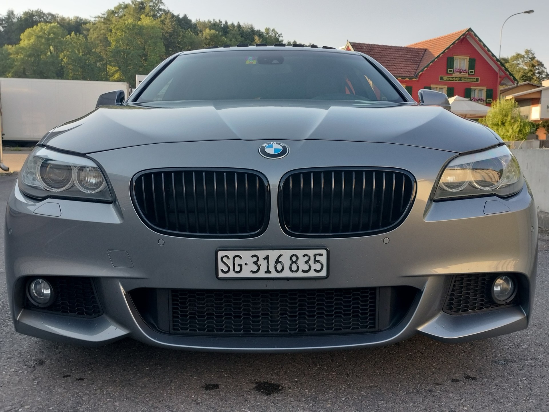 BMW 525d-image-15