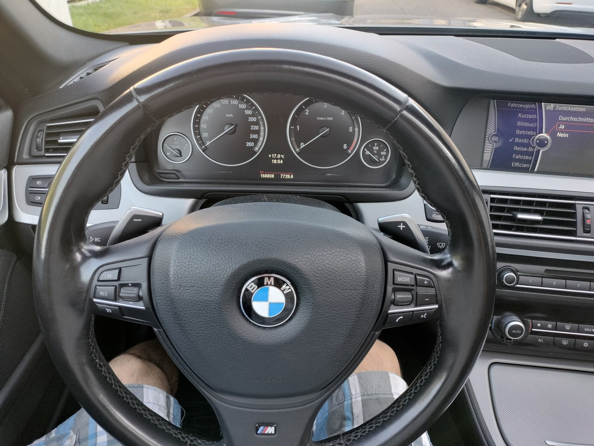 BMW 525d-image-1