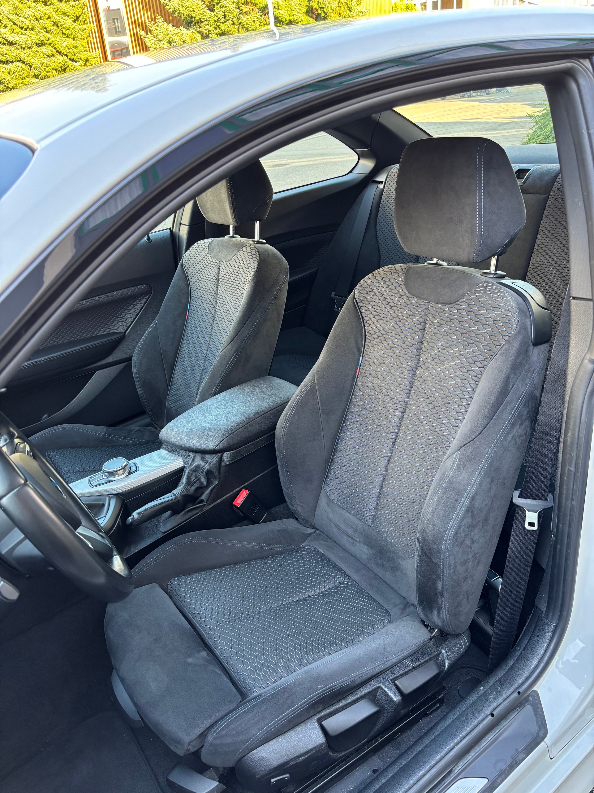 BMW 218d M Sport-image-2