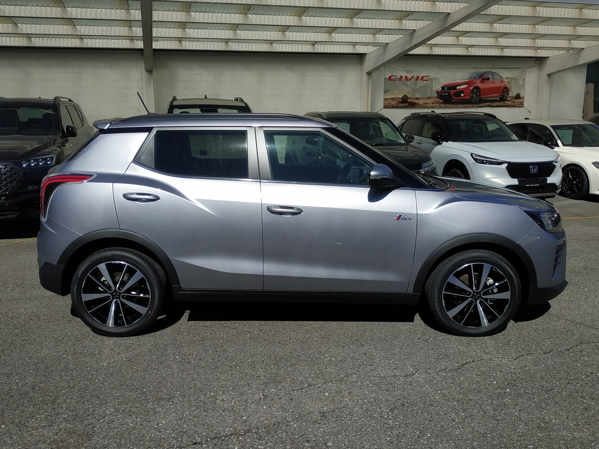 KGM-SsangYong Tivoli 1.5 T GDI Bronze 4WD Automat-image-4