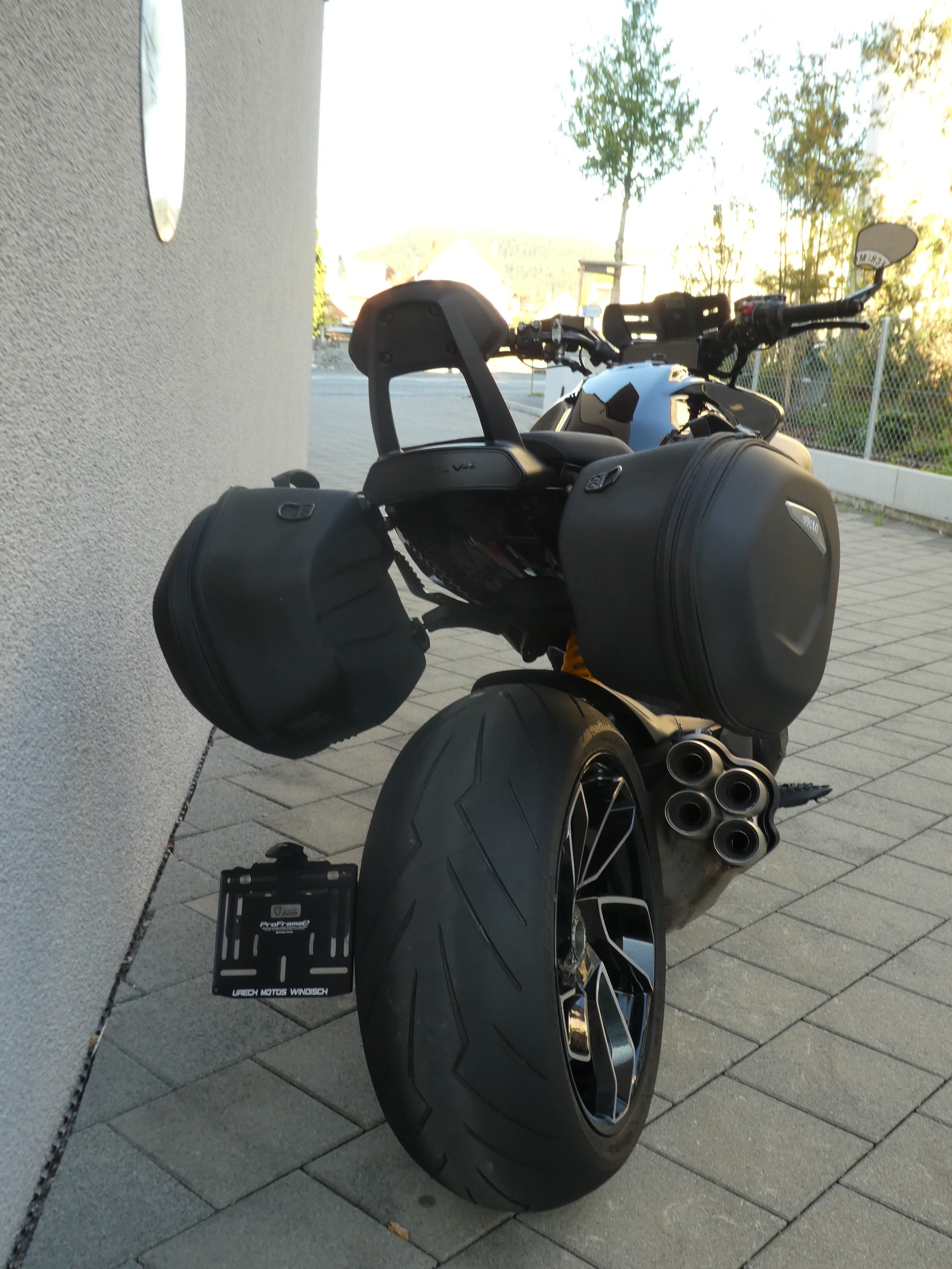 DUCATI Diavel V4-image-7