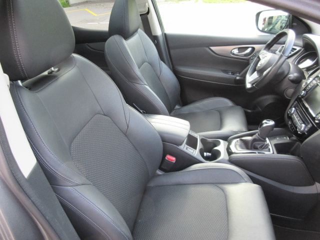 NISSAN Qashqai 1.7 dCi Tekna 4x4-image-7