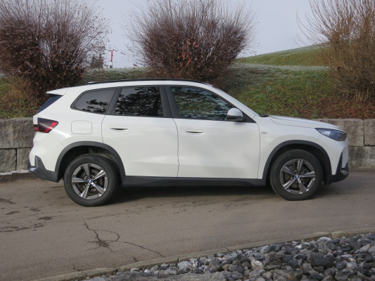 BMW X1 xDrive 20d 48V-showroom-element-2