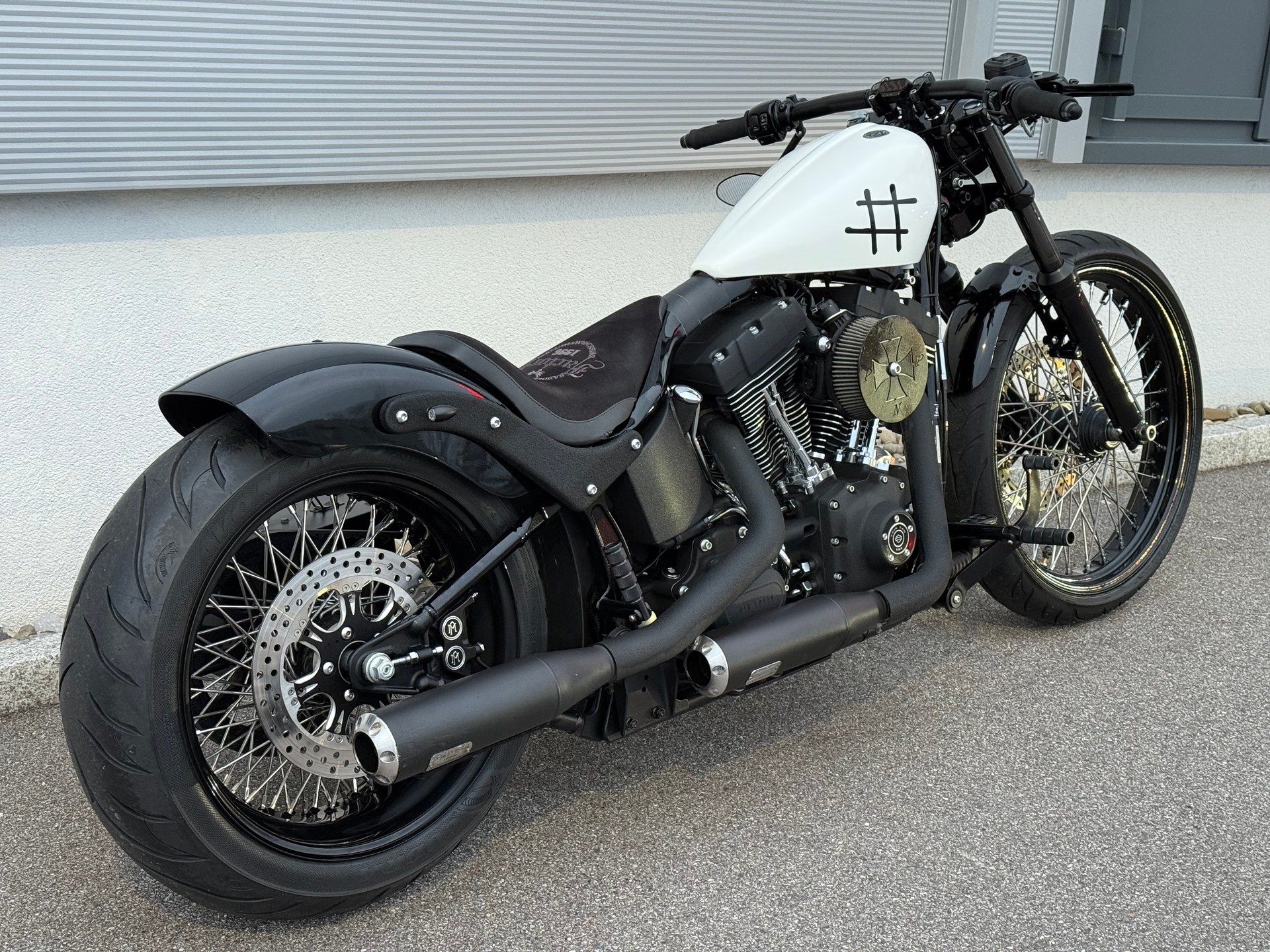HARLEY-DAVIDSON FXSTBI Night Train Bobber-image-2