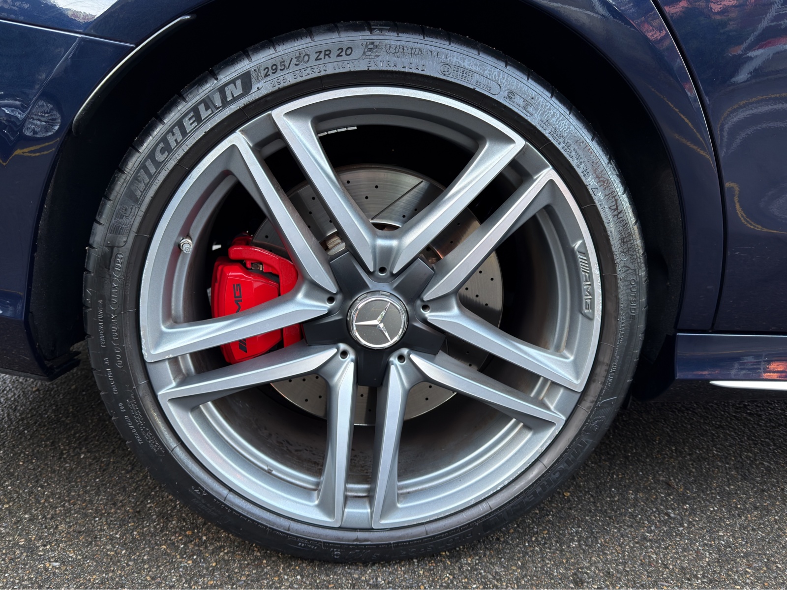 MERCEDES-BENZ E 63 AMG S 4 Matic 9G-Tronic-image-8