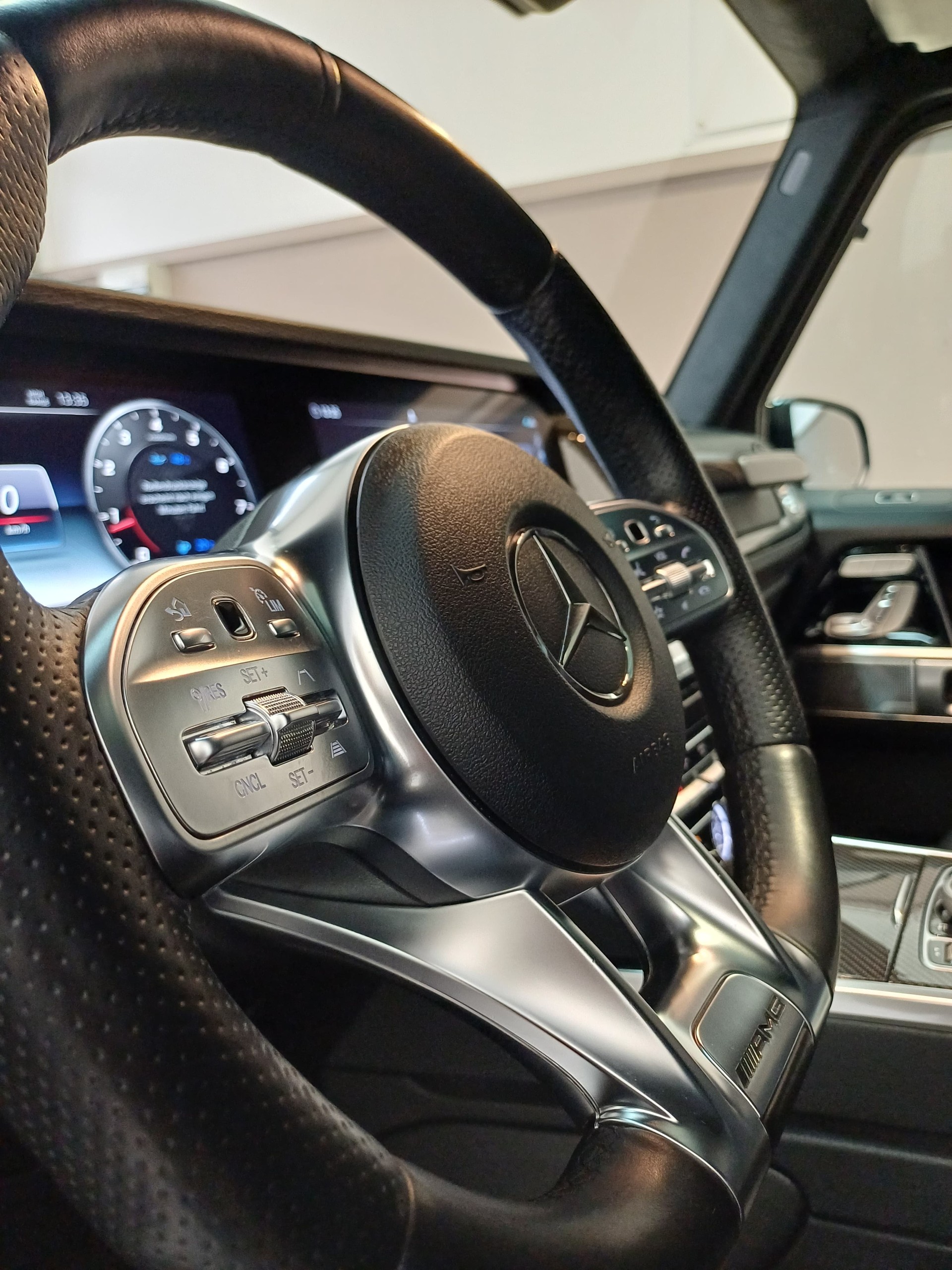 MERCEDES-BENZ MB-G 63 AMG "CH AUTO" "NEU AB MFK" SPEEDSHIFT PLUS G-TRONIC. VOLL AUSSTATTUNG !! UNFALLFREI MIT AHK.-image-30