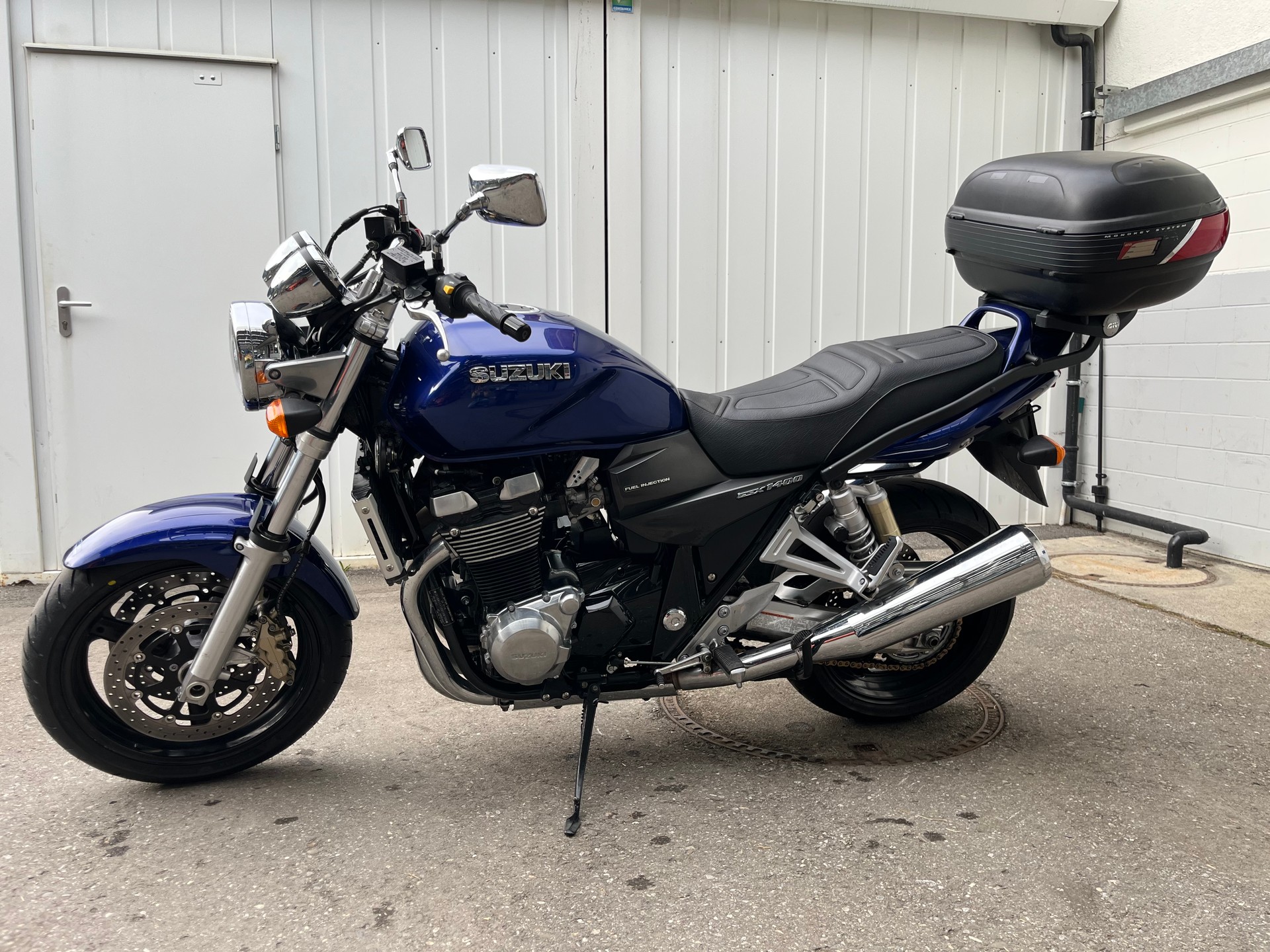 SUZUKI GSX 1400 K2-image-0