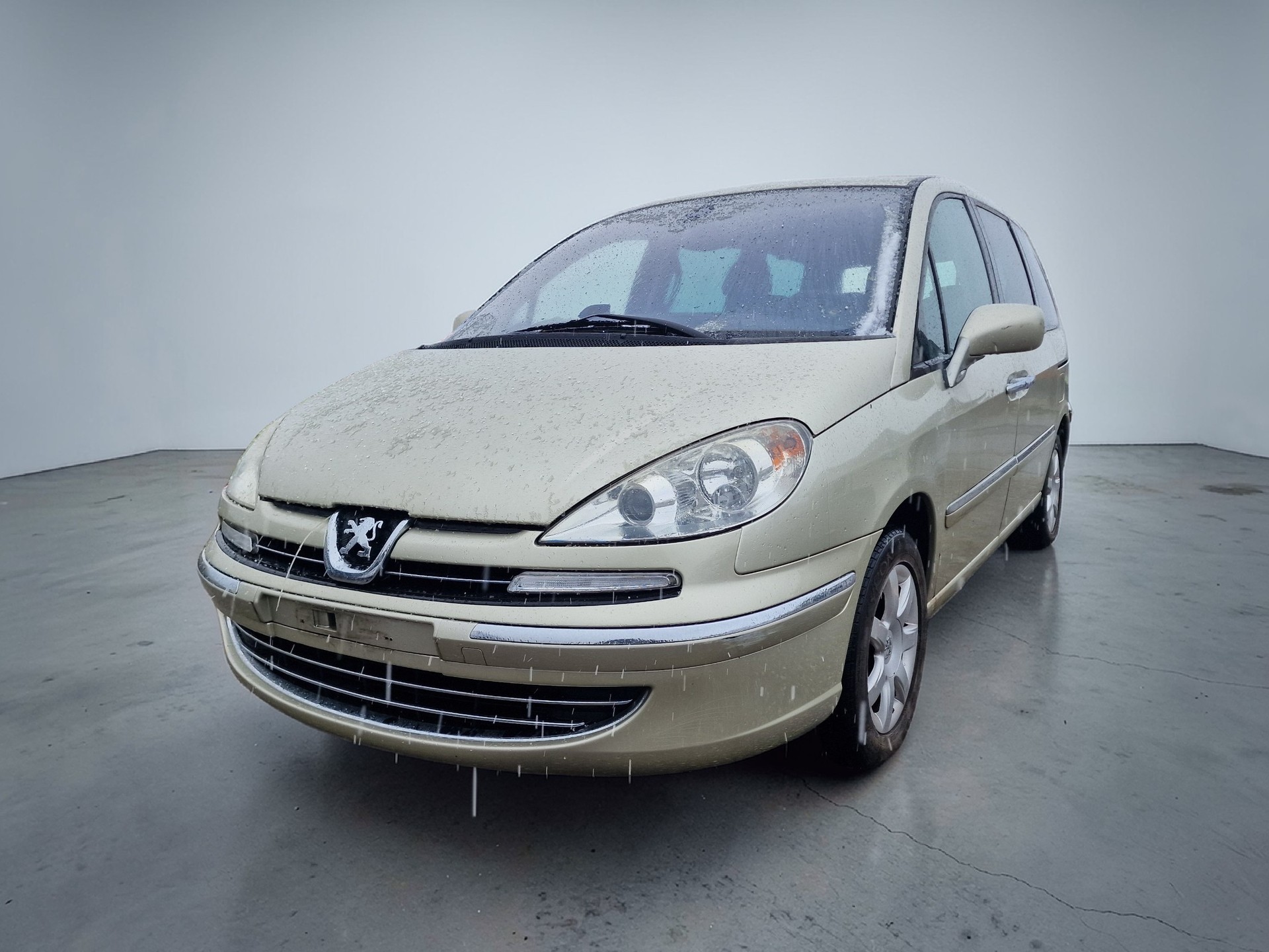 PEUGEOT 807 2.2 16V HDi Family+-showroom-element-1