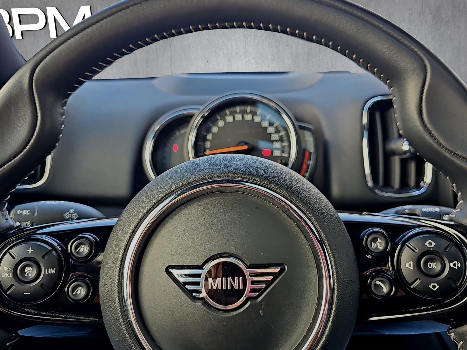 MINI Countryman Cooper S E ALL4 PHEV Steptronic-image-15