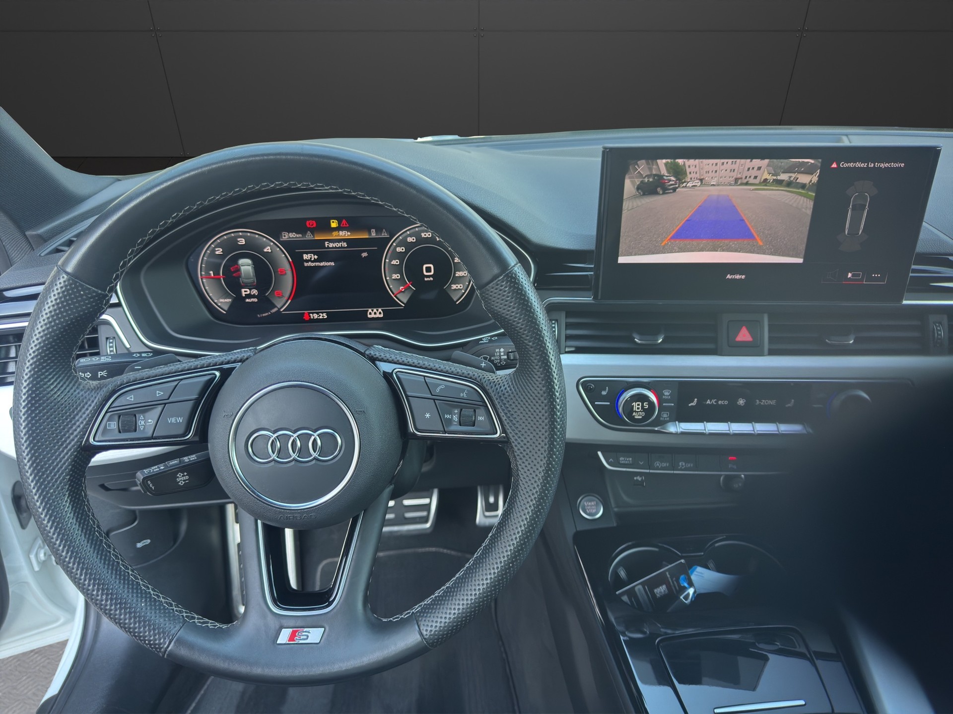 AUDI A4 Avant 40 TDI S line quattro S-tronic-image-9