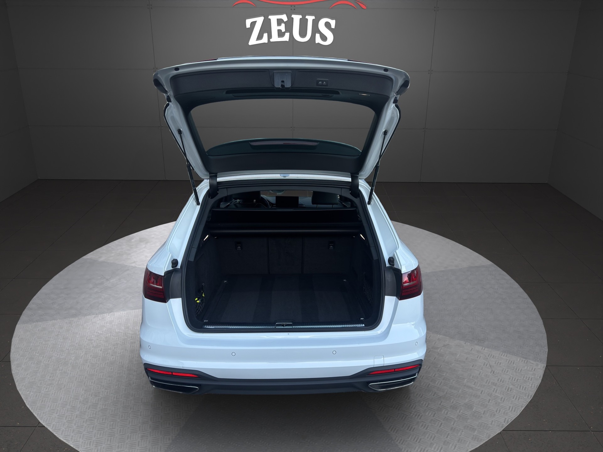 AUDI A4 Avant 40 TDI S line quattro S-tronic-image-7