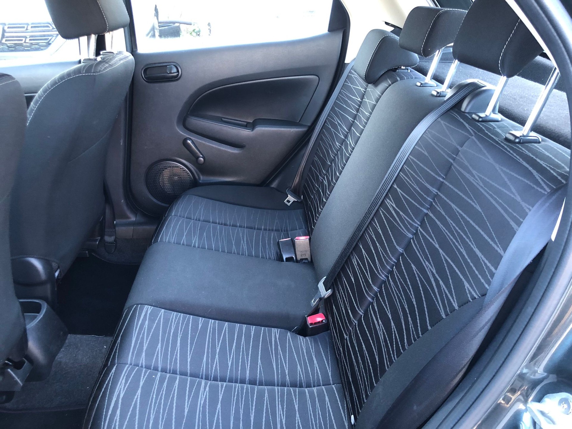 MAZDA 2 1.3i 16V Exclusive-image-10
